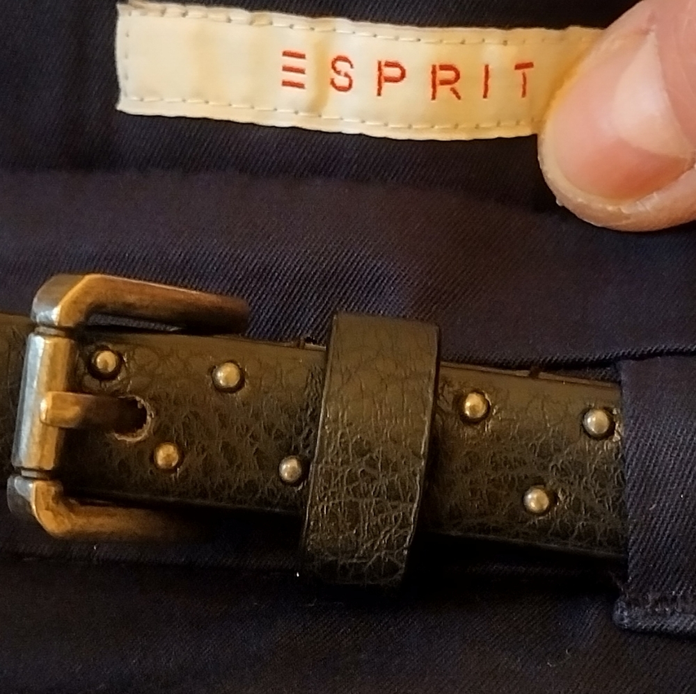 Esprit shorts with belt - Picture 4 of 4